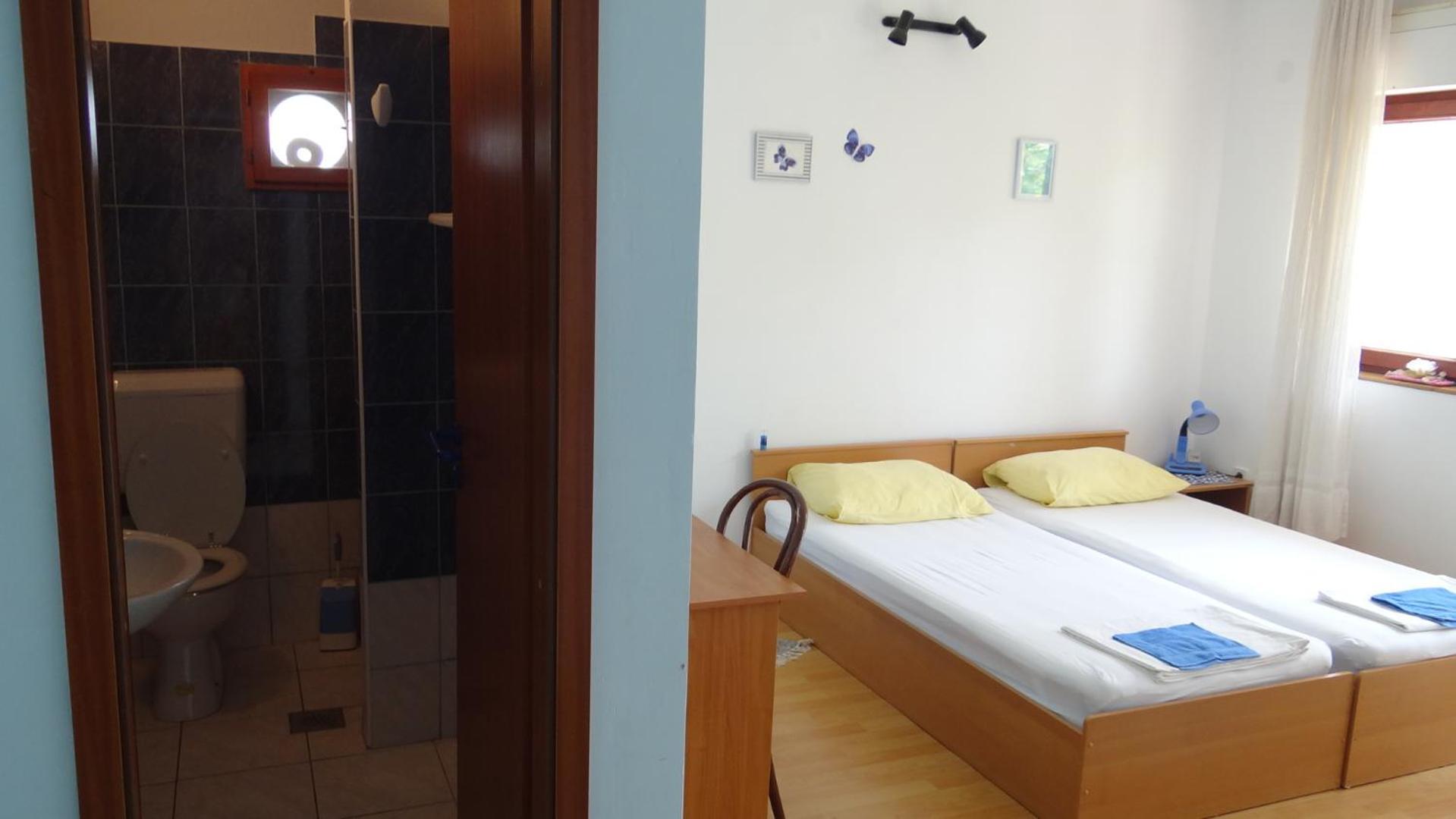 Rajcic Apartman Sobe Omiš Exterior foto